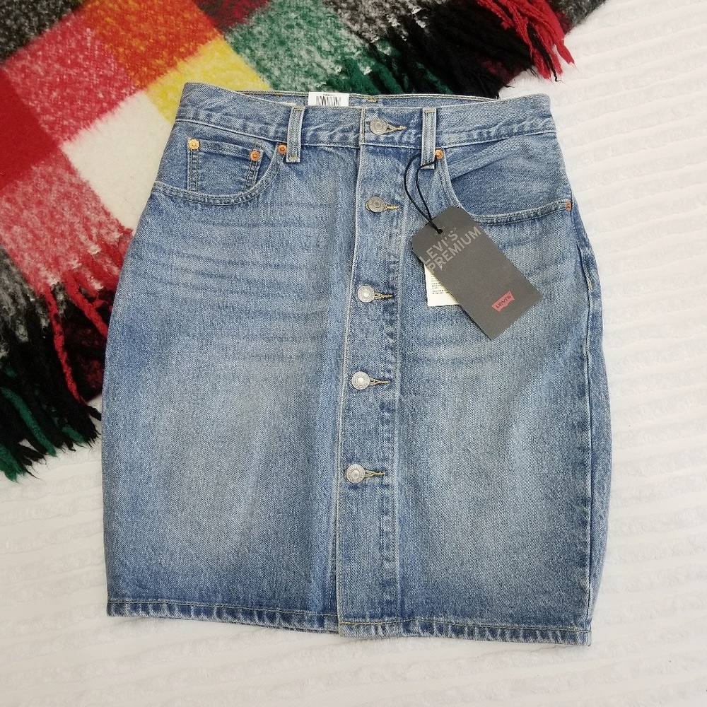 NWT Levi's Premium Mom Skirt Button-Down Denim 27